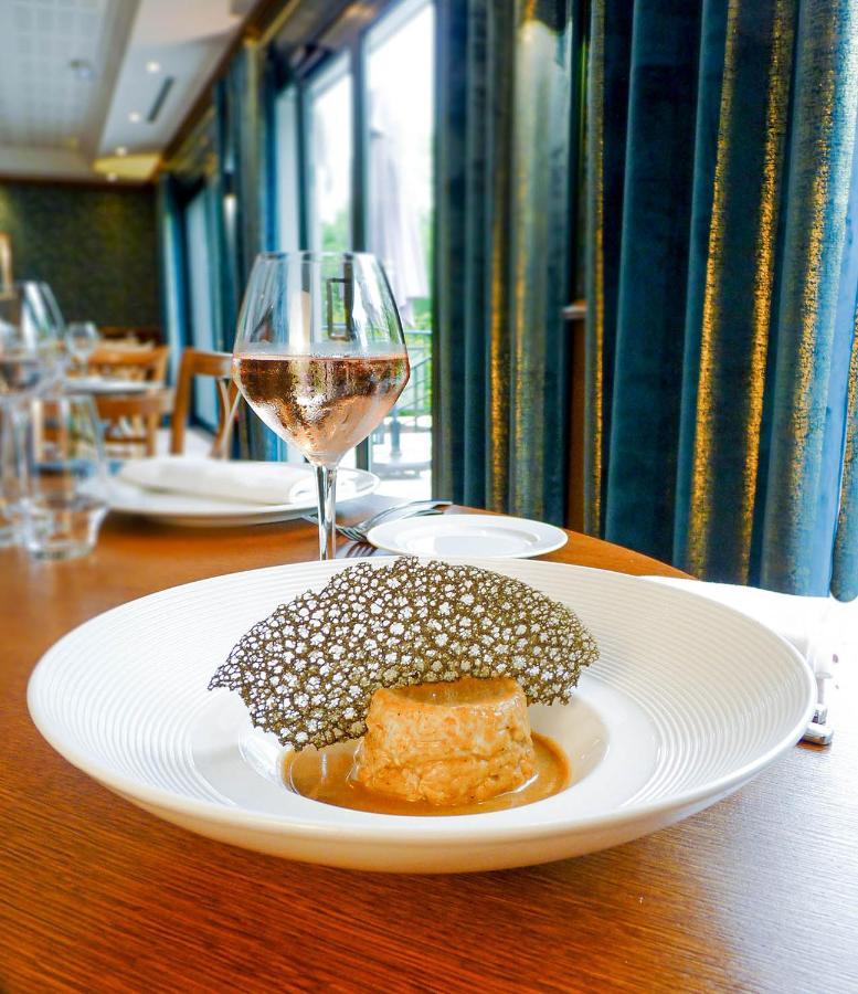 Logis Hotel - Restaurant Le Tulipier Vienne-le-Château Eksteriør billede