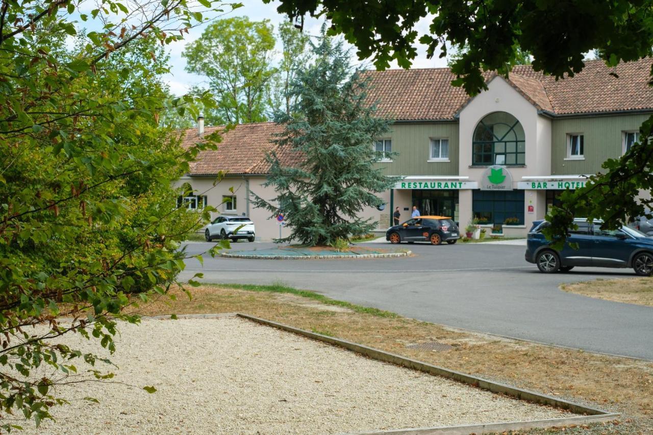 Logis Hotel - Restaurant Le Tulipier Vienne-le-Château Eksteriør billede